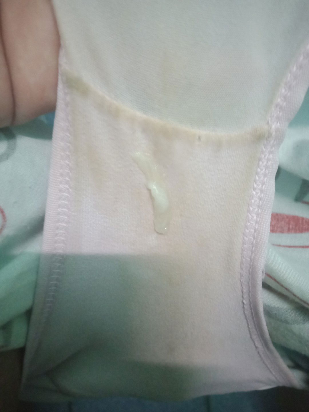 แบบนี้ไช่มูก หรือตกขาวค่ะแม่ 38+4 วีคค่ะ ปากมดลูกเปิด 1 เซน หมอนัดคลอดพรุ่งนี้ค่ะ