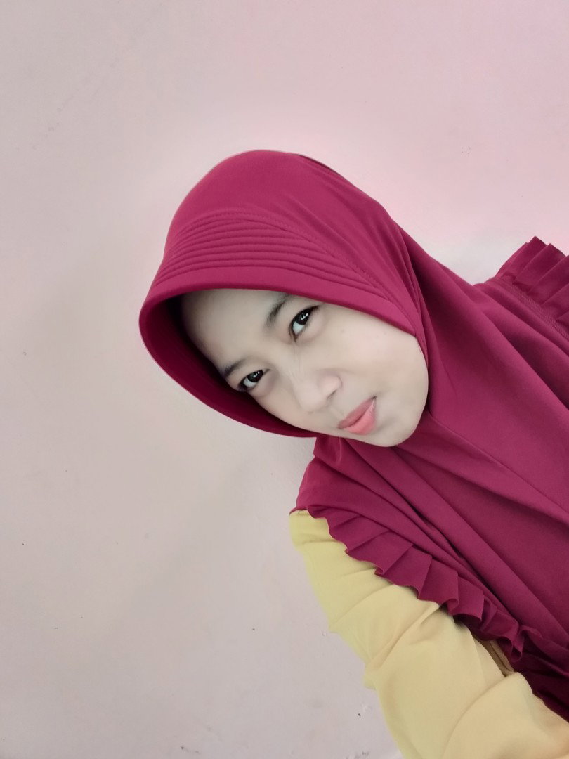 Runi Purwanti profile icon
