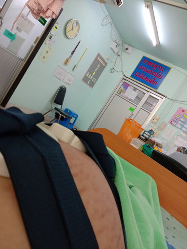 ตอนนี้ปวดท้องหนักมาค้ะ ปากมดลูกเปิด1เซนปวดตั้งเเต่ตี2ตอนนี้ยังไม่คลอดเลยค้เ