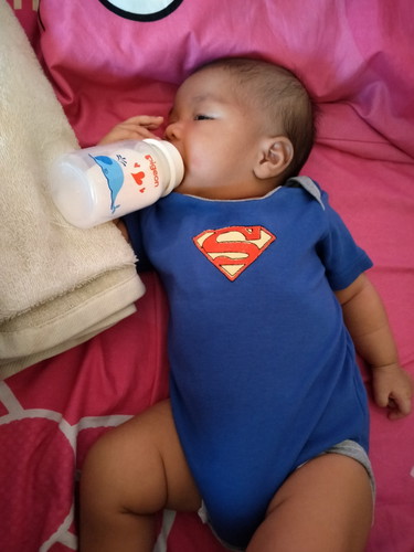 28-12-20 ลูกกินนมเก่ง ทีละ3-4ออน ดีหรือไม่ดีค่ะแม่ๆ คืนนึง ถึง12 ออนเลยค่ะ 1เดือน 23วัน