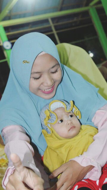 Sri Dewy Astuti profile icon