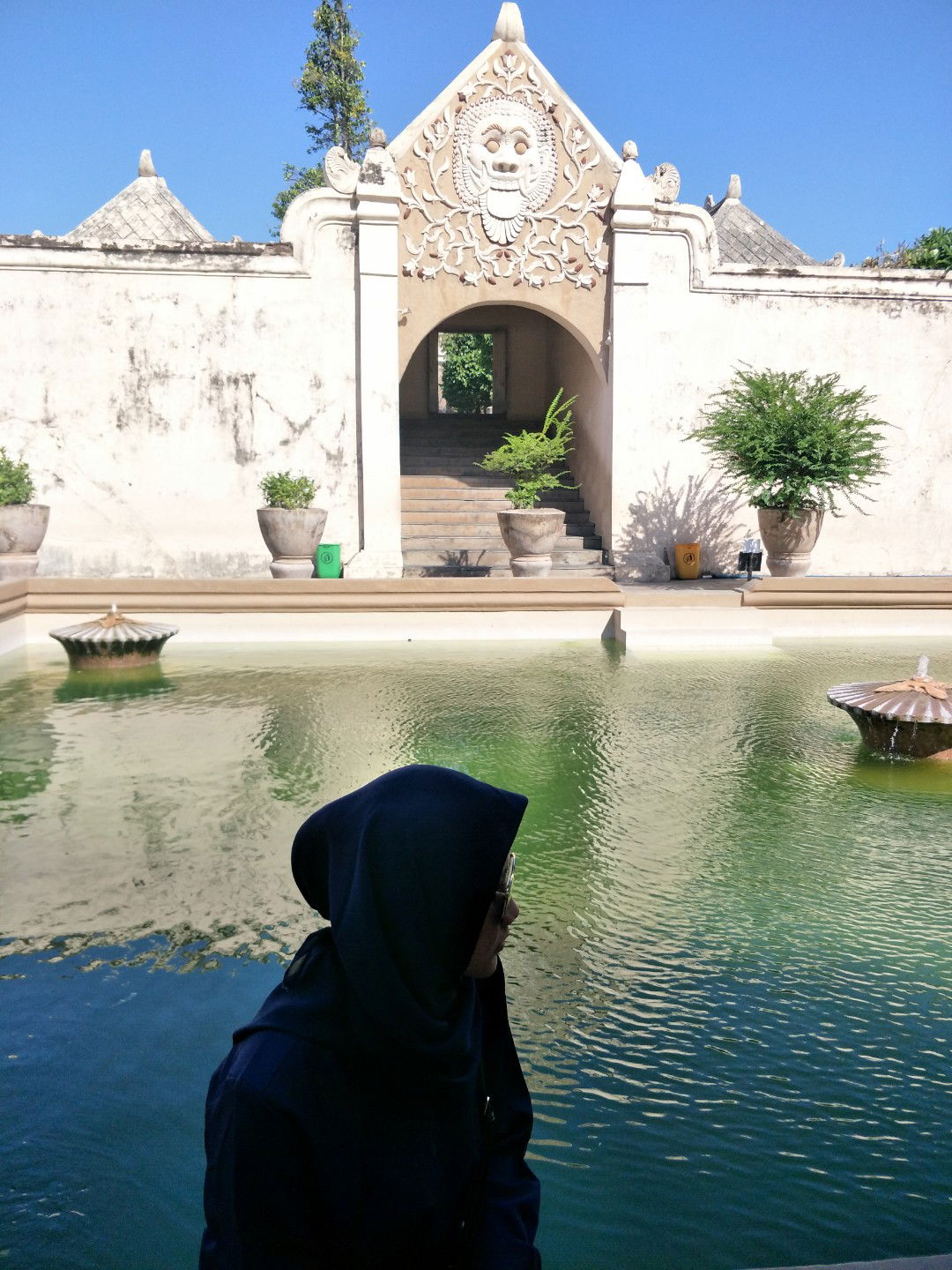 intan lustiani profile icon