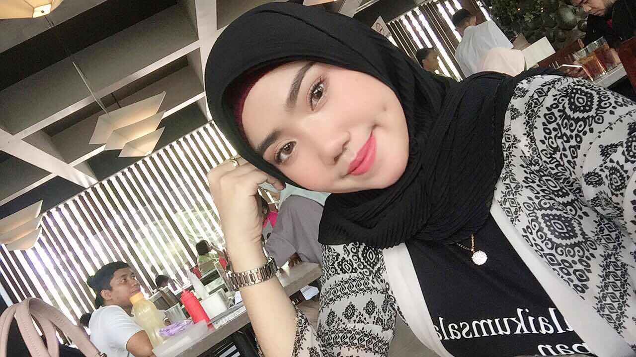 Merri Dina profile icon