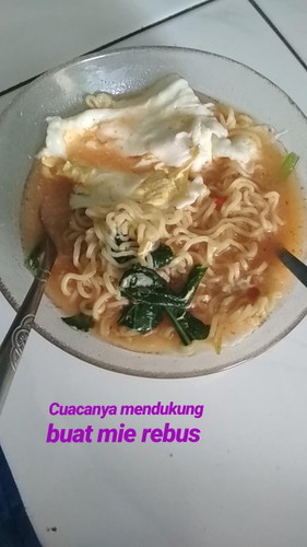 ujan