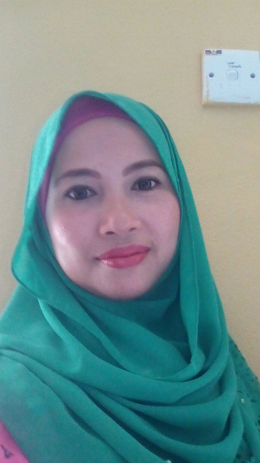 Naly Zrfadm profile icon