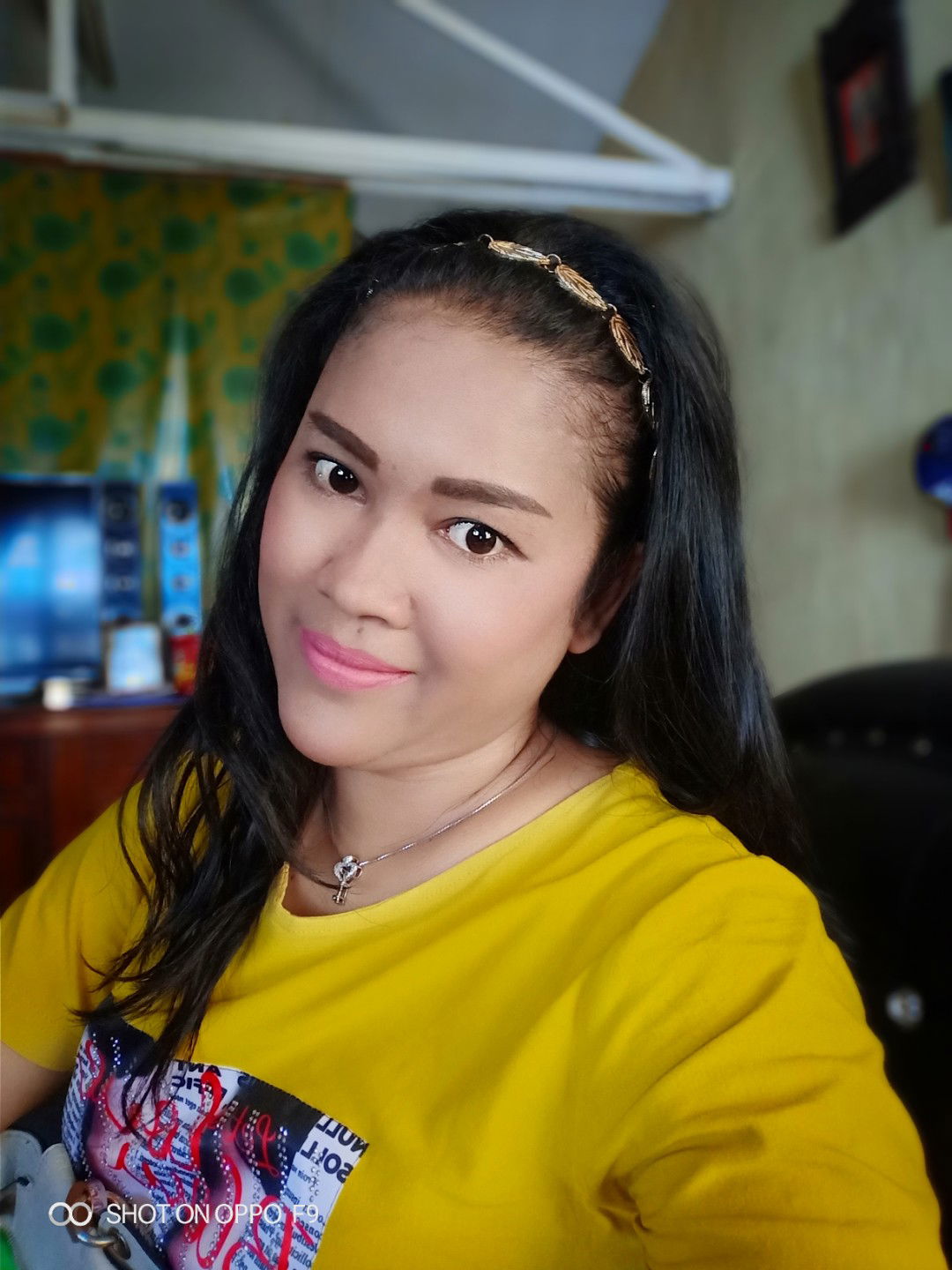 Nova Rina wanti manungkalit profile icon