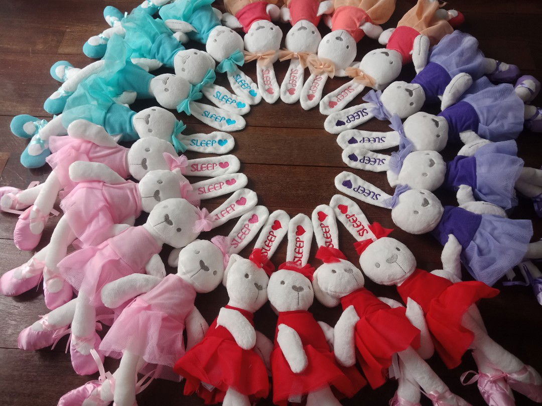 ตุ๊กตาปักชื่อ