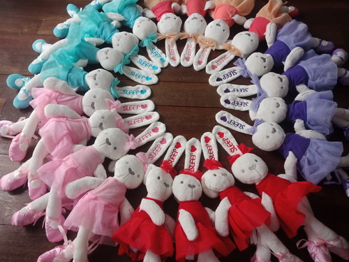 ตุ๊กตาปักชื่อ