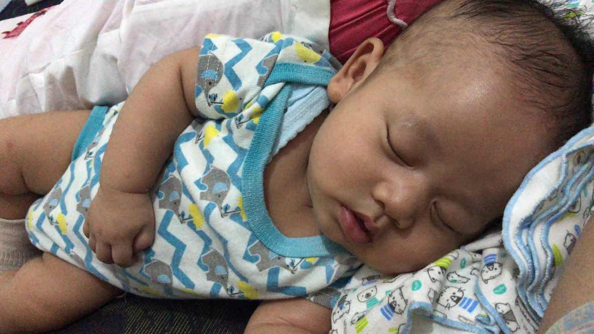 Kapan bayi bisa tengkurap???