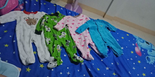 ส่งต่อชุดคลุมเท้าของลูกจ้าไซส์0-3เดือน