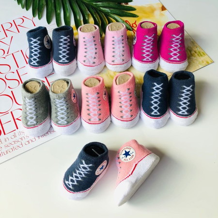 ?ถุงเท้าเด็กแรกเกิด-12เดือน สไตล์รองเท้า 
Converse⭐