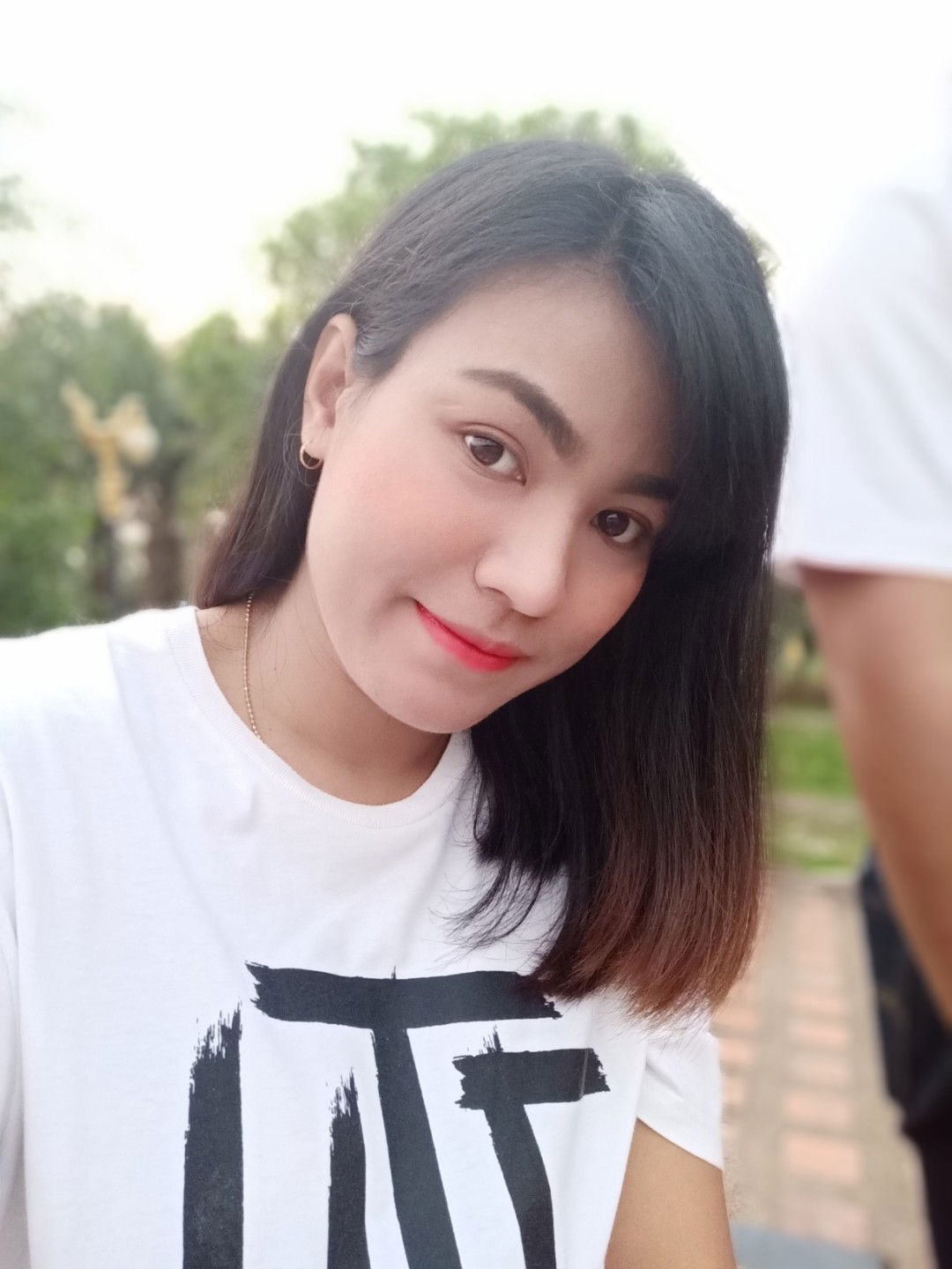 Nan Aungsumalin profile icon