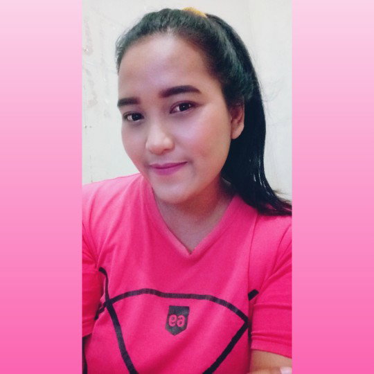 Reni Selvia profile icon