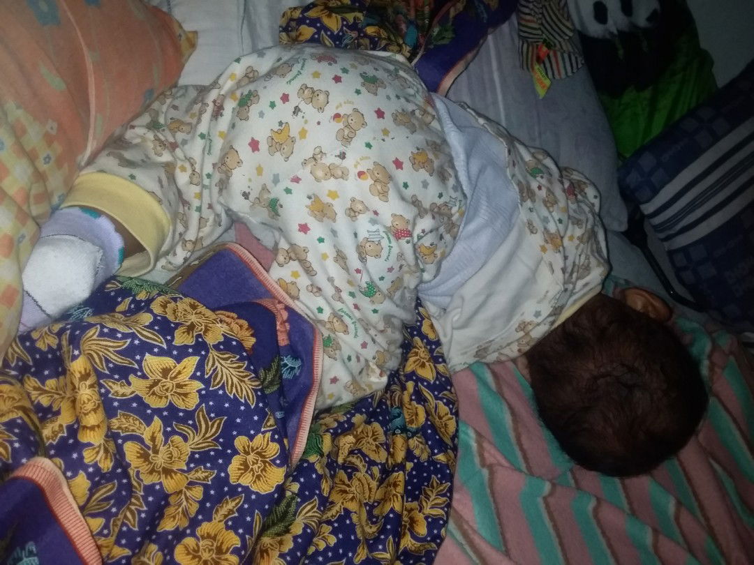 biar gak bosen  malam minggu hanya berdua ama anak