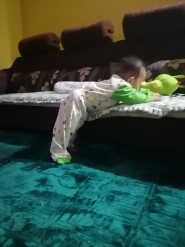 Baby 6 bulan Lebih Dah Boleh Berdiri???