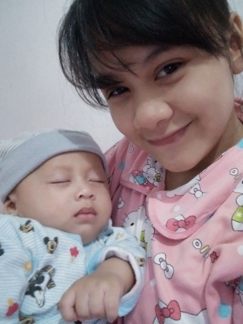 mona ardina profile icon