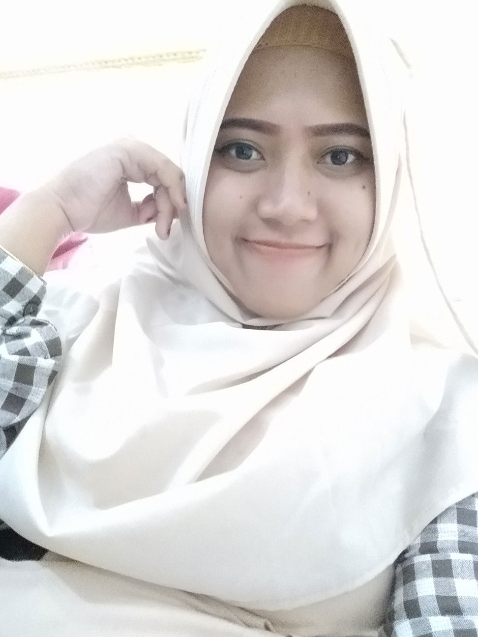 Nelly Anggraini profile icon