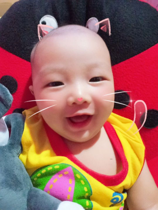 น้อง 2 เดือน 9 วัน มีอาการเหมือนโคลิกค่ะ