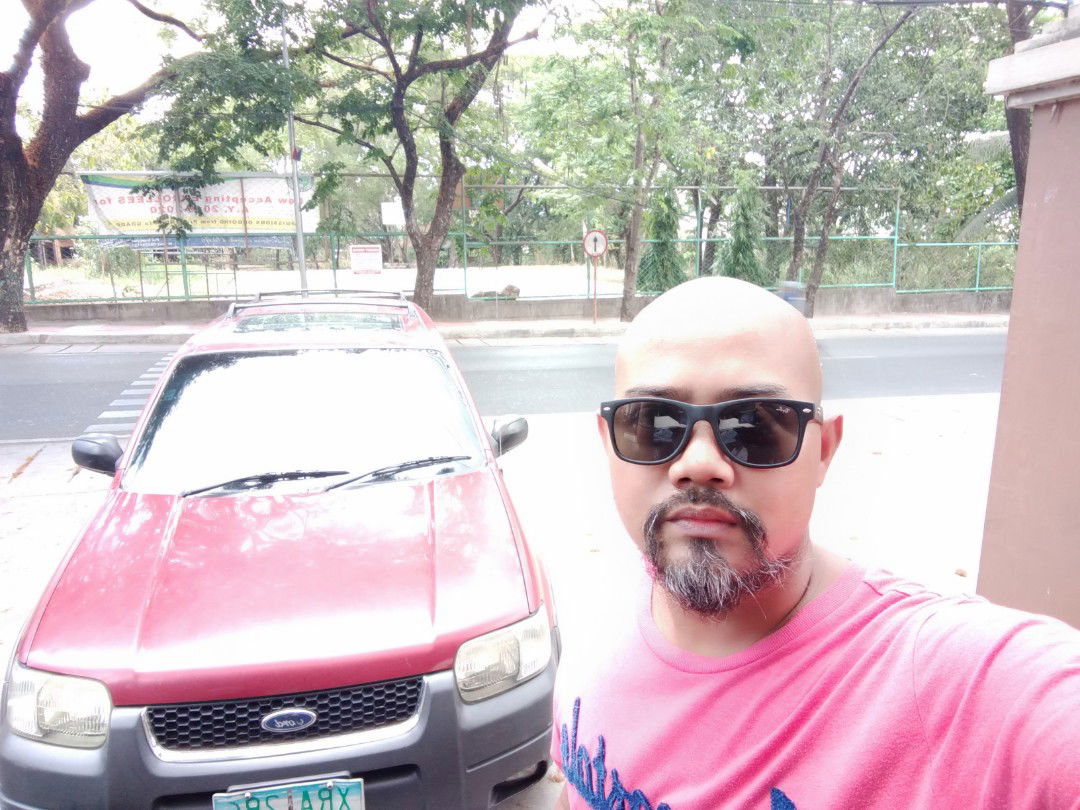 Dhen-lhes Morales profile icon