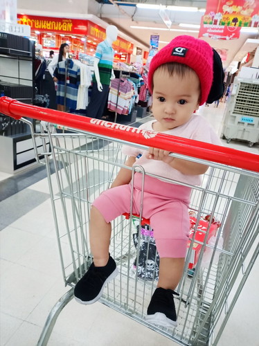 แวะมาสวัสดีทุกคนจ้า หนูเป็นสาวแล้ว