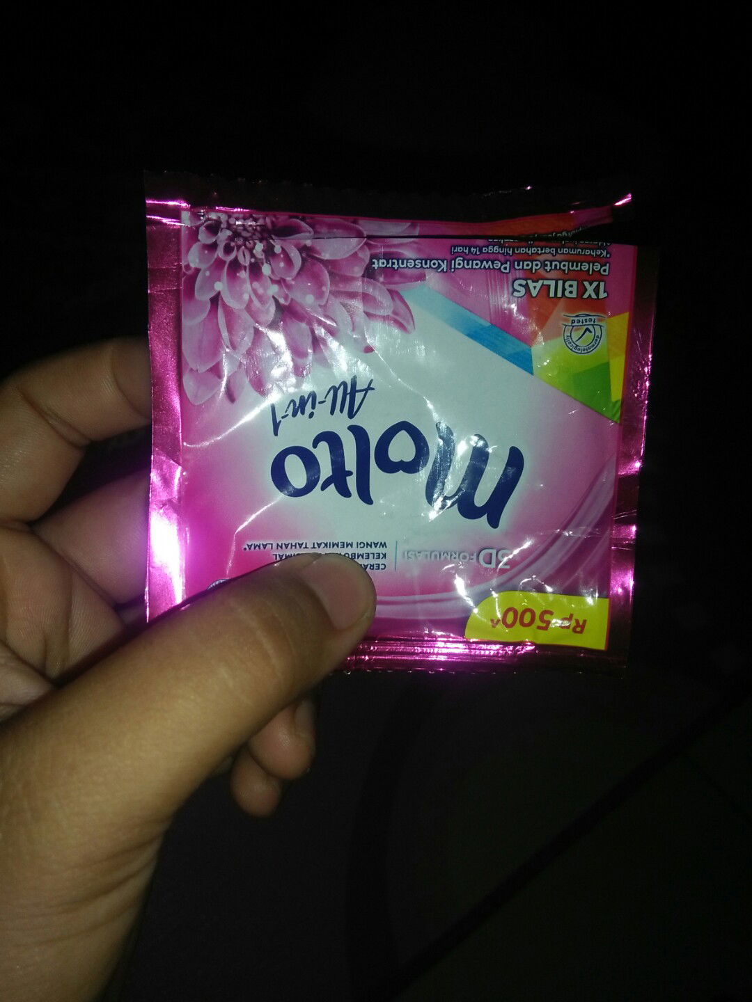 bungkus pewangi pakaian