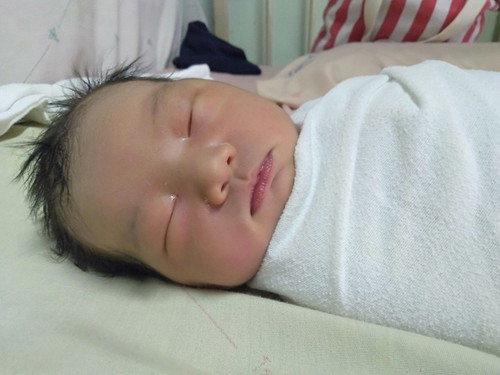 แตกแล้วจ้า น้องจีน่า