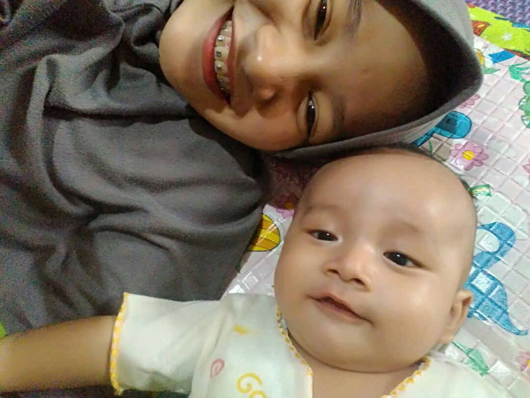 ليس مهرني profile icon