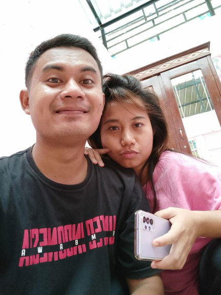 RINI WAHIDAYANTI profile icon