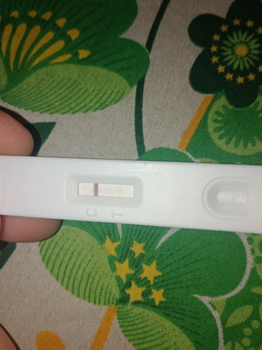last mens ko sept 25 october di na ako dinatnan nag kasakit pa ako noon 2 weeks akong nagkasit tapos ngayong nov first week ei nag ka spotting ako isang araw lang at kalahati cya nawala tapos nung nawala doon na sumakit yung balakang ko saka likod yung pu