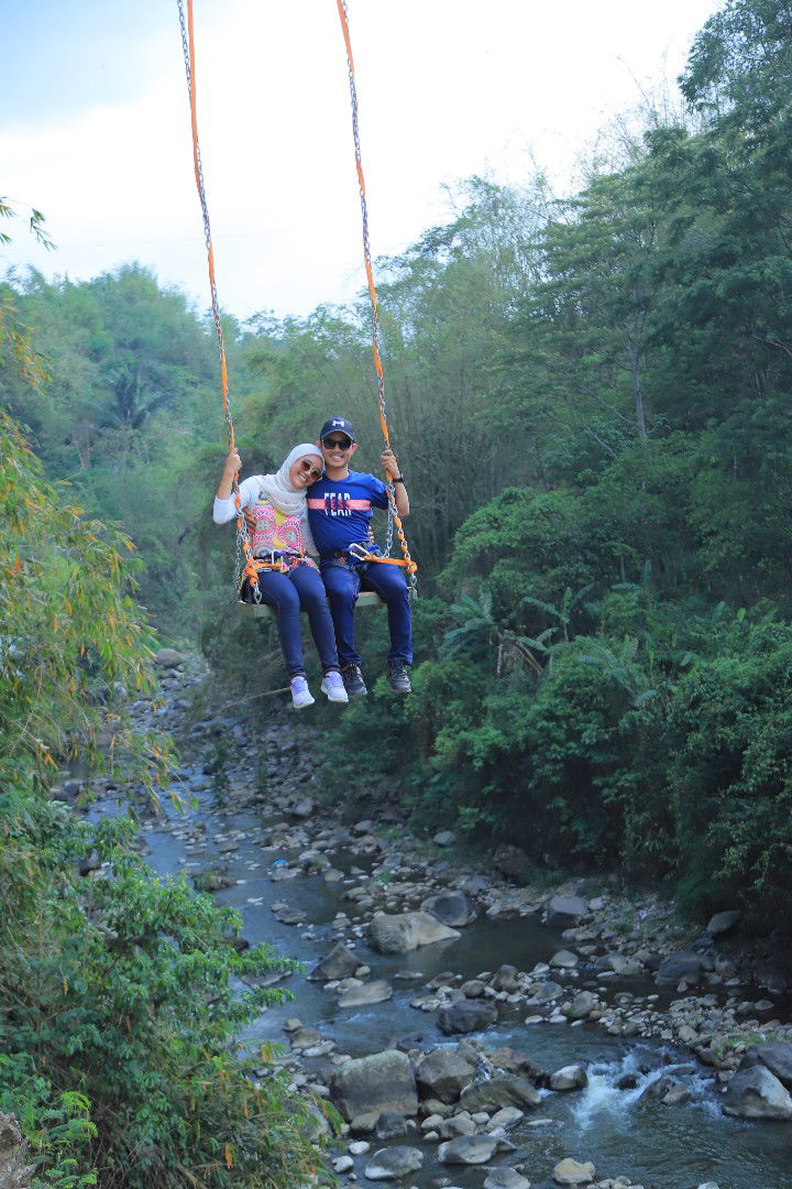 nurul amira profile icon