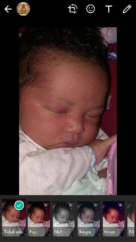 Ratna Azkia profile icon