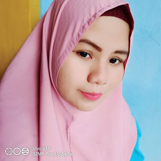 Yeni putri Ragil profile icon