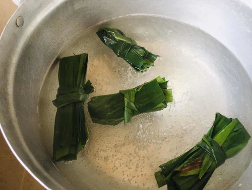 ต้มน้ำใบเตย