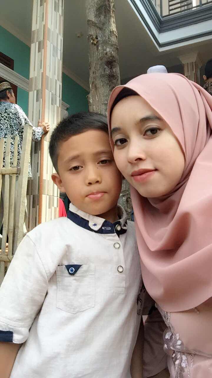 Dea Ananda profile icon