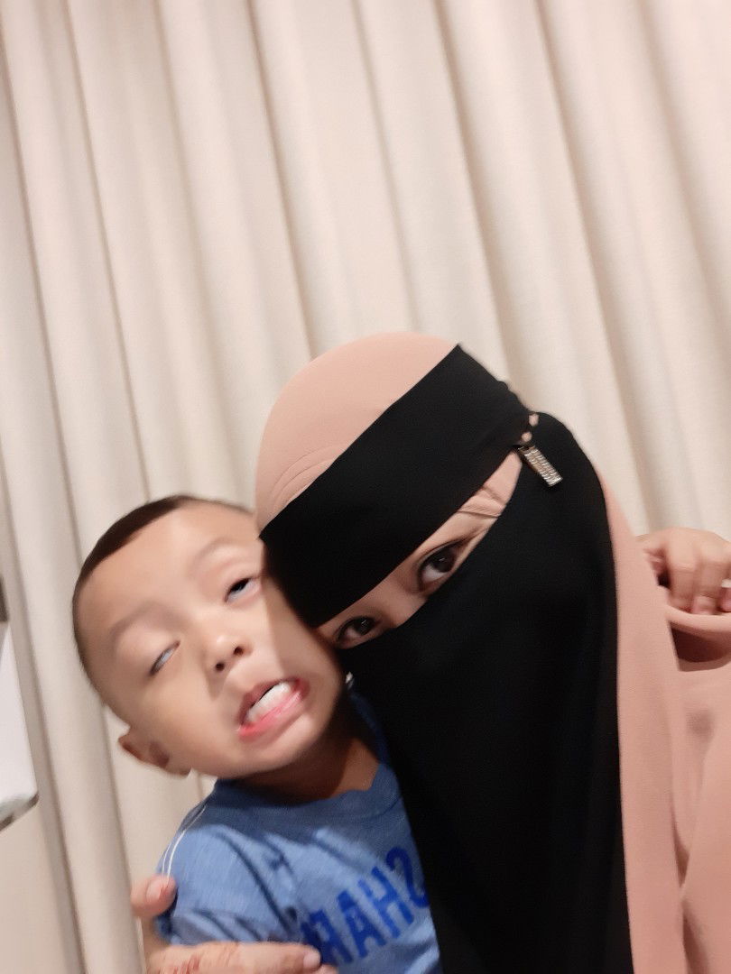 ajeng oka profile icon