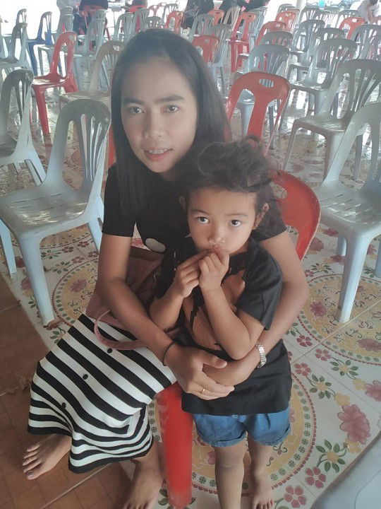 เหนื่อยหน่อยนะ อยู่กับฉัน profile icon