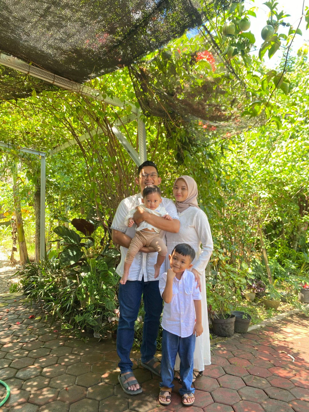 Mia Wardhany profile icon