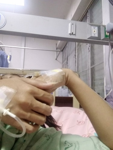 ขอกำลังใจให้แม่หน่อย