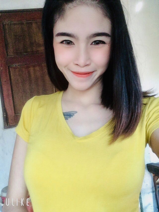 Mom >Amp^ profile icon