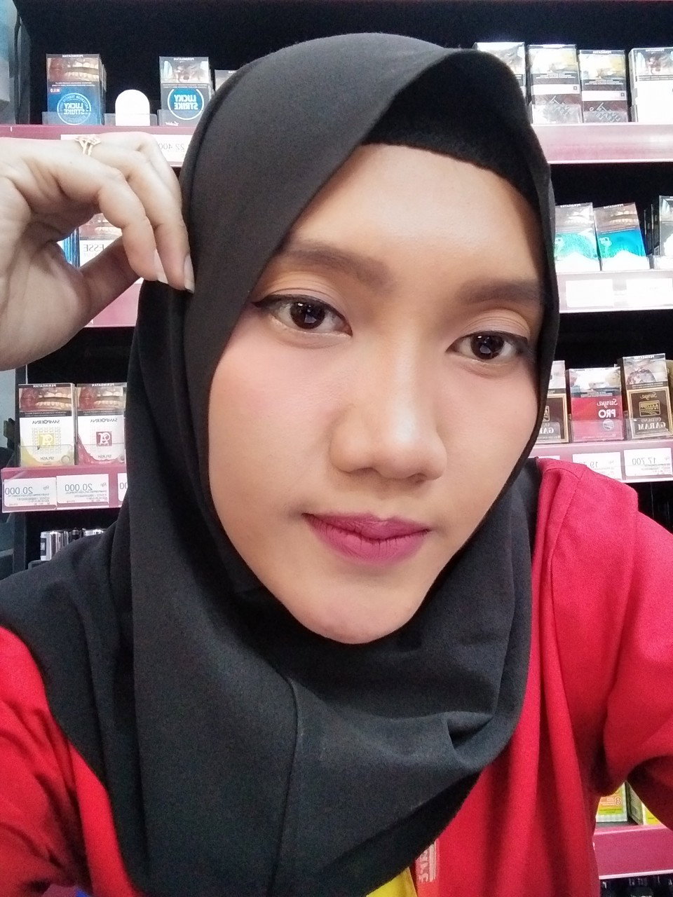 yeni wahyuning dwi lestari profile icon