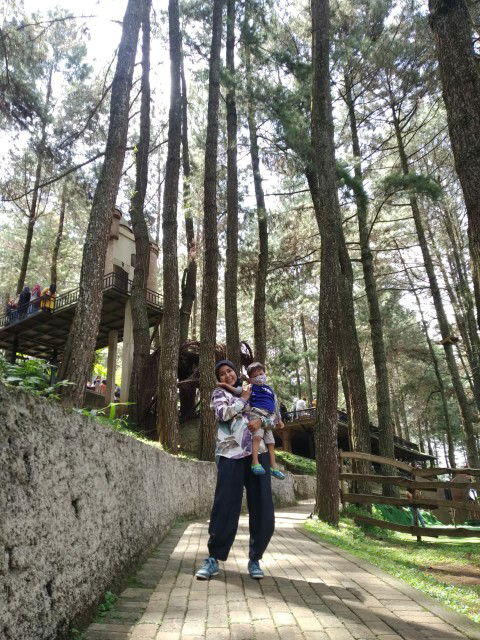 putri saras profile icon