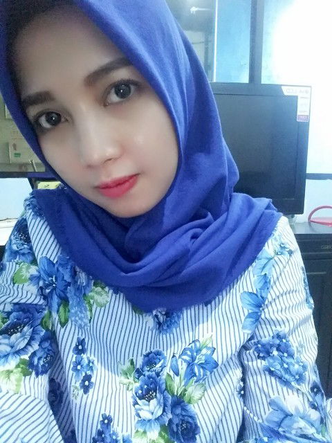 Della Febrine Putri Satriana profile icon