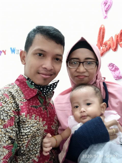 Indah Dwi profile icon