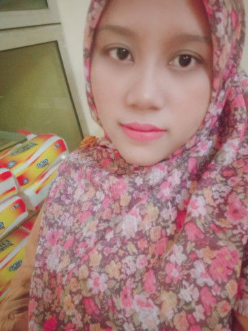 Zakiyah Hakim profile icon