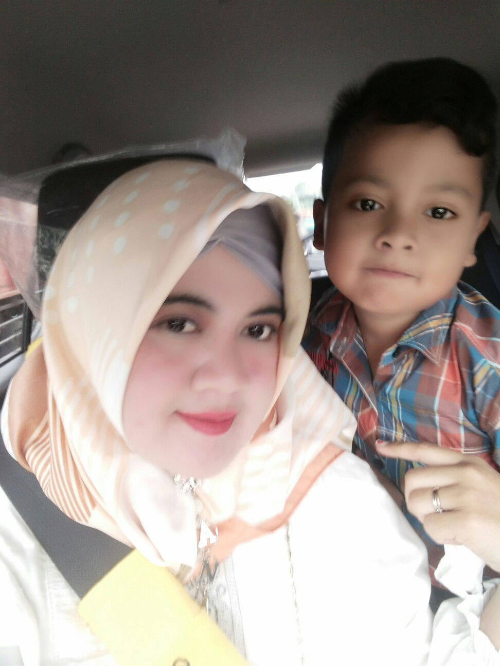 Anik Herwiyanti Antarez profile icon