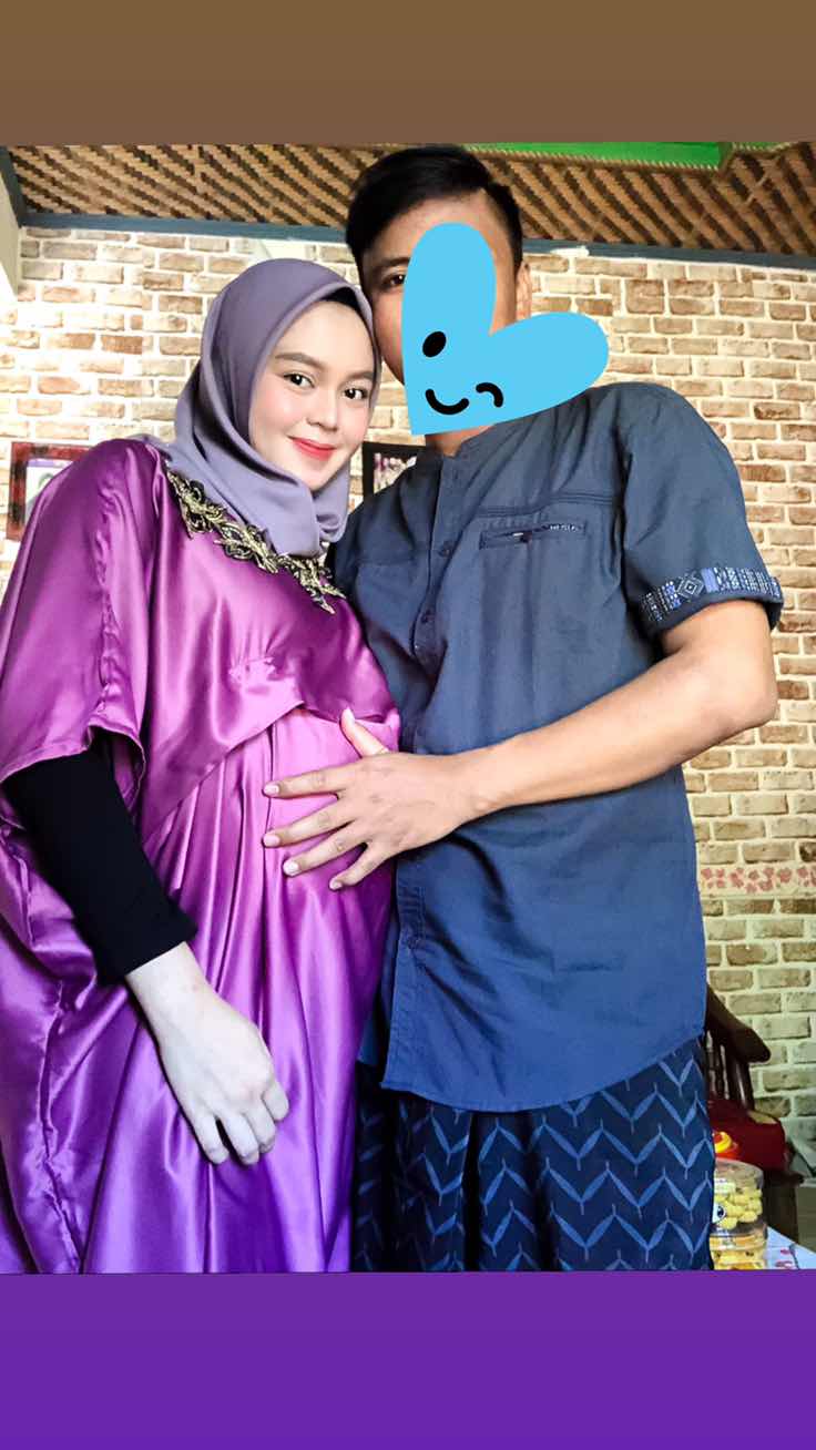 MENUNGGU GELOMBANG CINTA