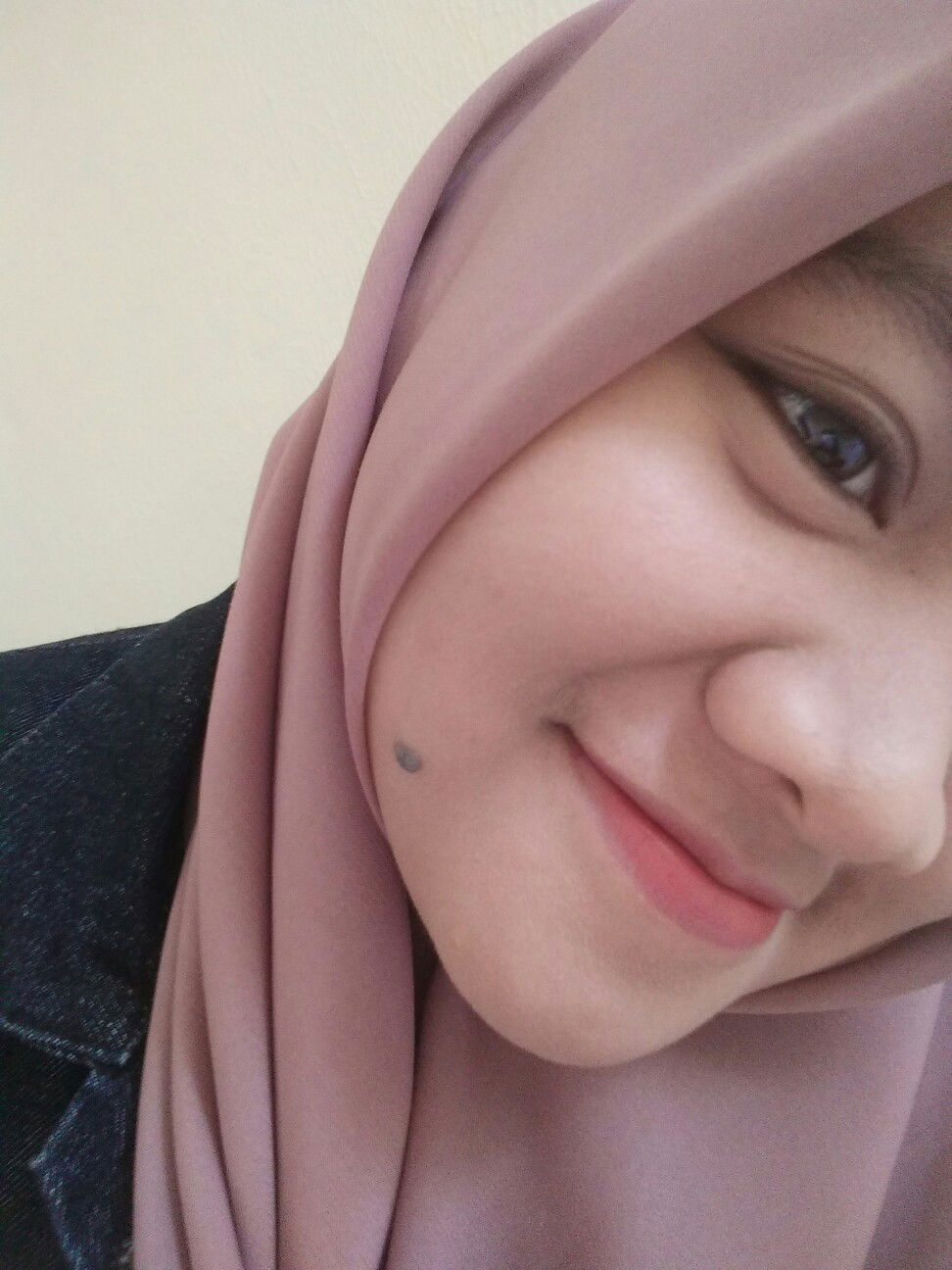 Yosi Pratiwi profile icon