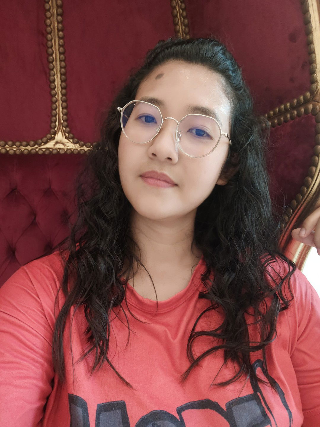 dollaya Singthong profile icon