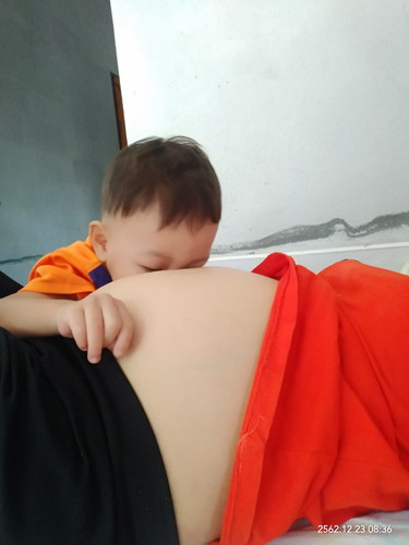 ต้องได้จูบท้องทุกวัน