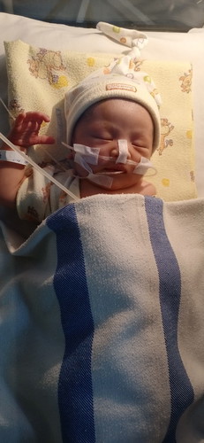 Minta doa'nya untuk bayi saya..